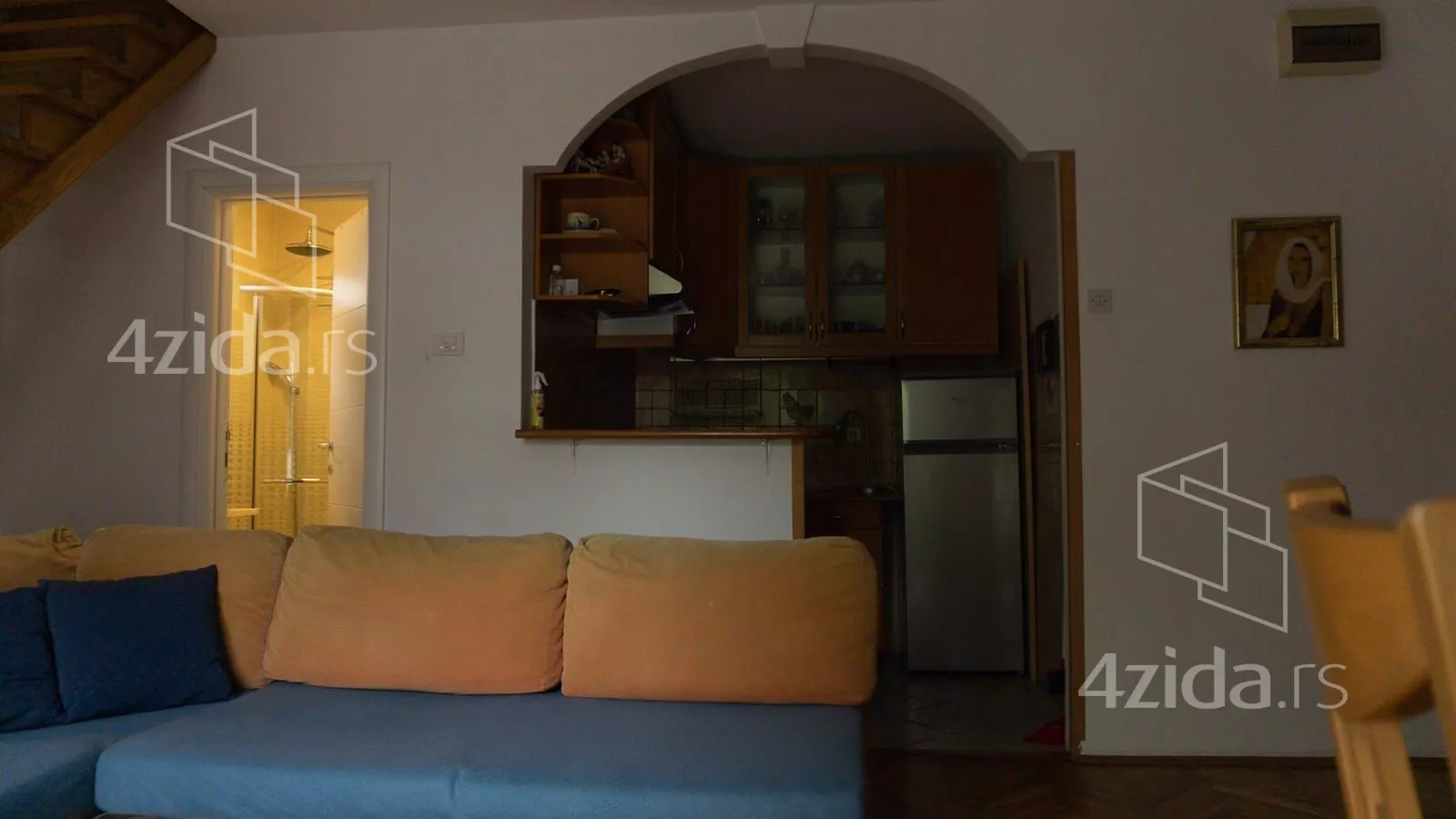 Jednoiposoban stan | 4zida