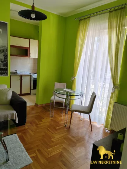 TONE HADŽIĆA | 4zida.rs