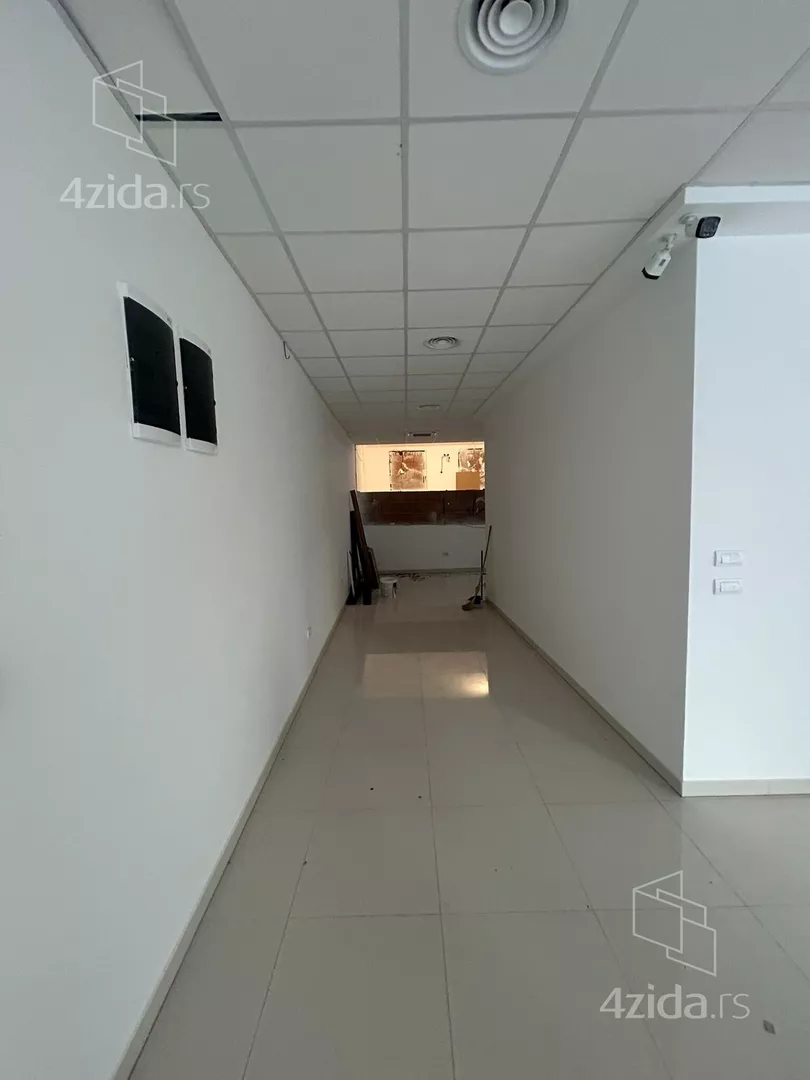 Lokal | 4zida