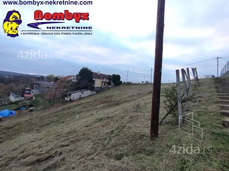 Plac | 4zida