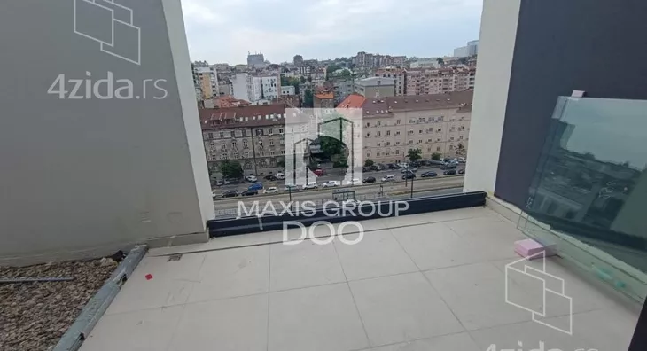 Šestosoban stan | 4zida