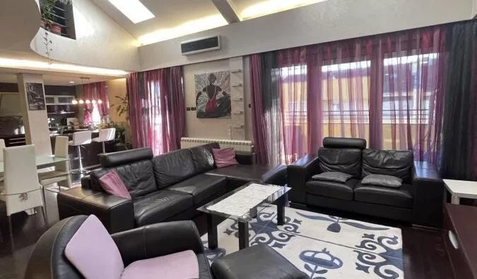 Šestosoban stan | 4zida