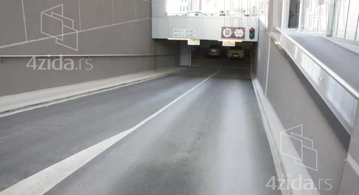 Poslovni prostor | 4zida