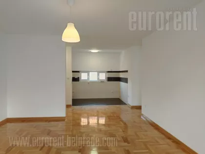 DUŠANOVAC | 4zida.rs