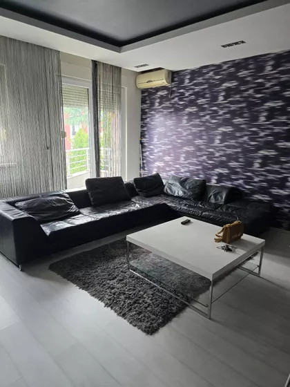 Njegoševa | 4zida.rs