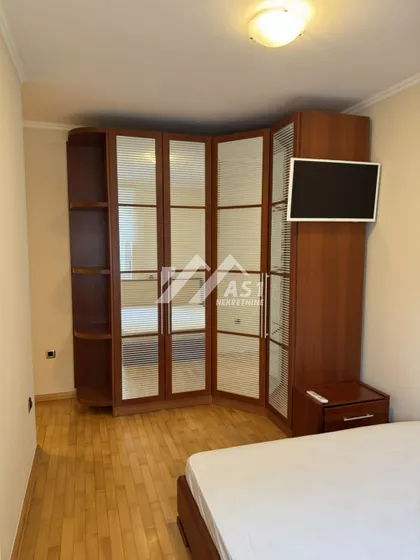 Bulevar Cara Lazara | 4zida.rs