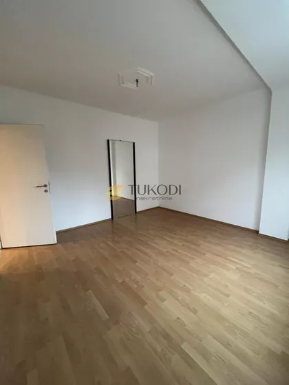 VOJVODE PUTNIKA | 4zida.rs