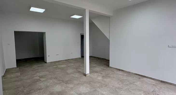 Lokal | 4zida