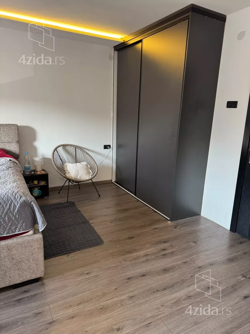 4-etažna kuća | 4zida