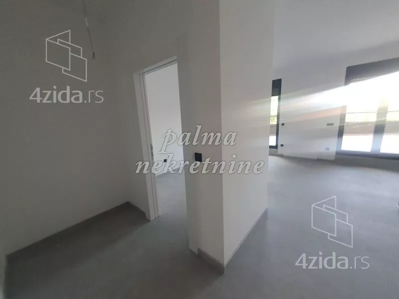 Lokal | 4zida