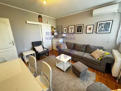 Lasla Gala | 4zida.rs