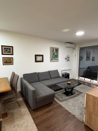 Majora Vladana Mikićevića | 4zida.rs