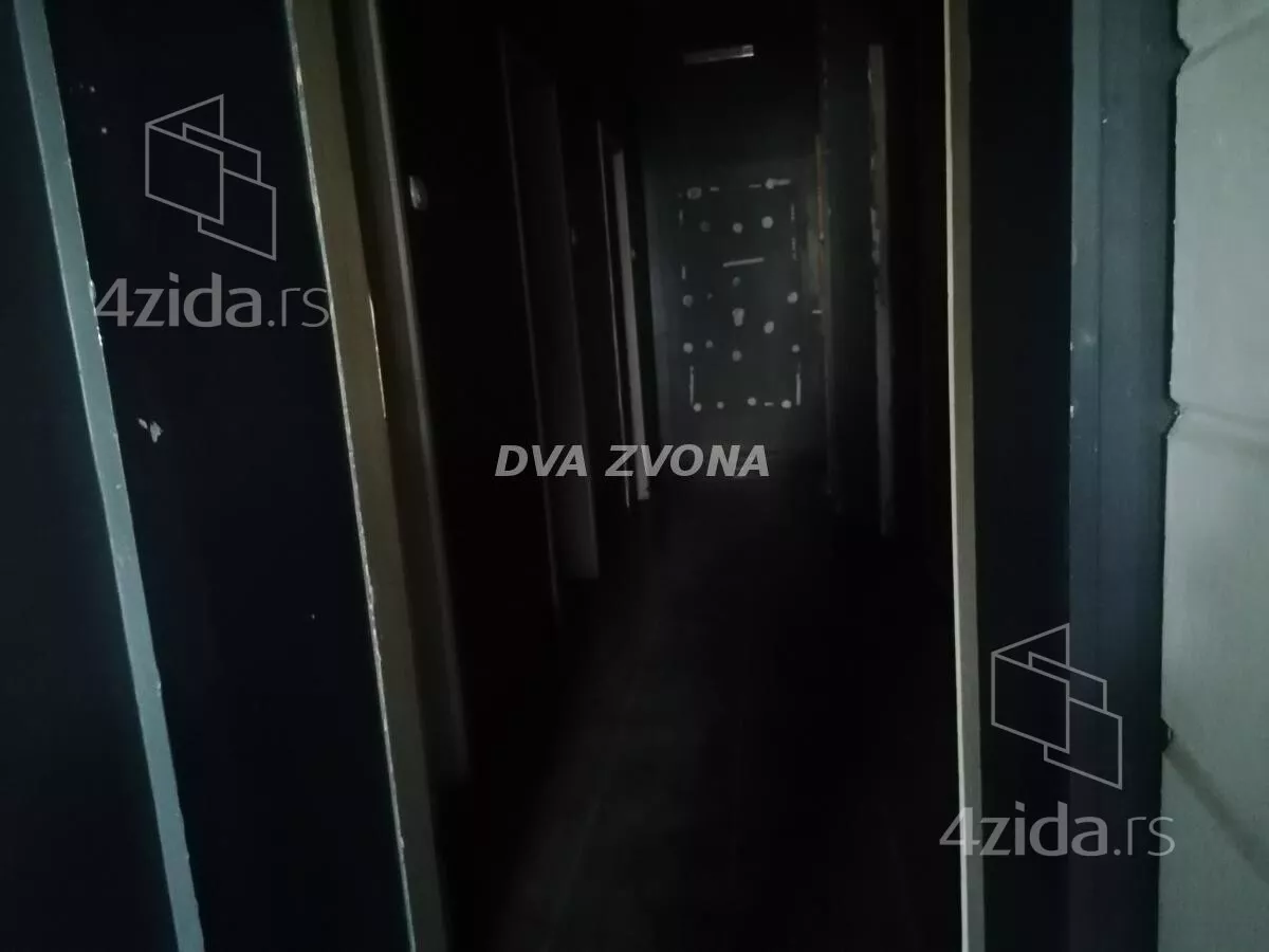 Lokal | 4zida