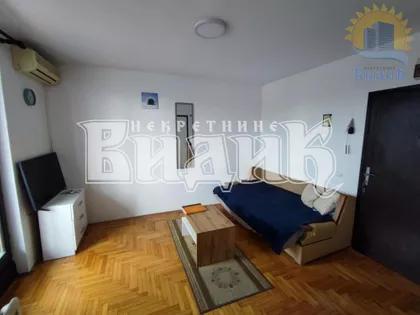 17. oktobra | 4zida.rs