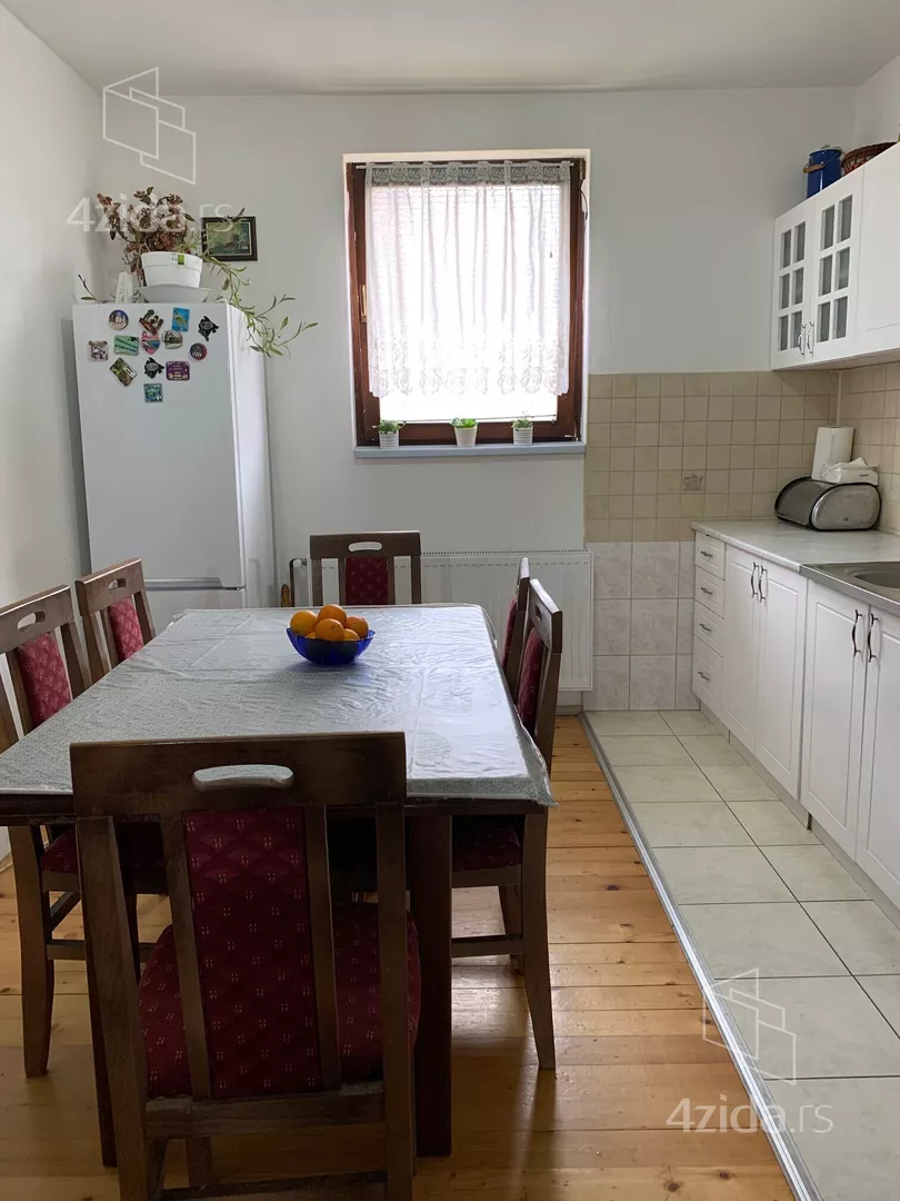 3-etažna kuća | 4zida