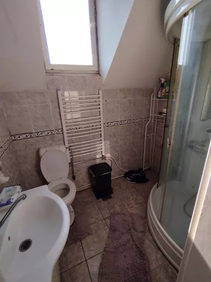 Novi Karlovci | 4zida.rs