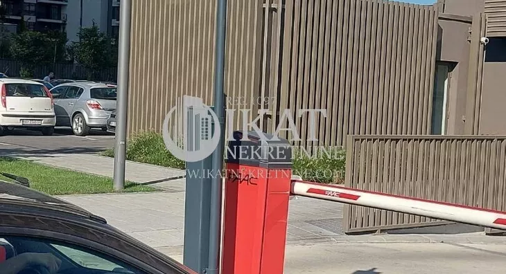Garaža | 4zida