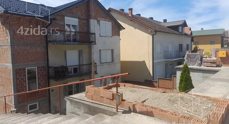 3-etažna kuća | 4zida