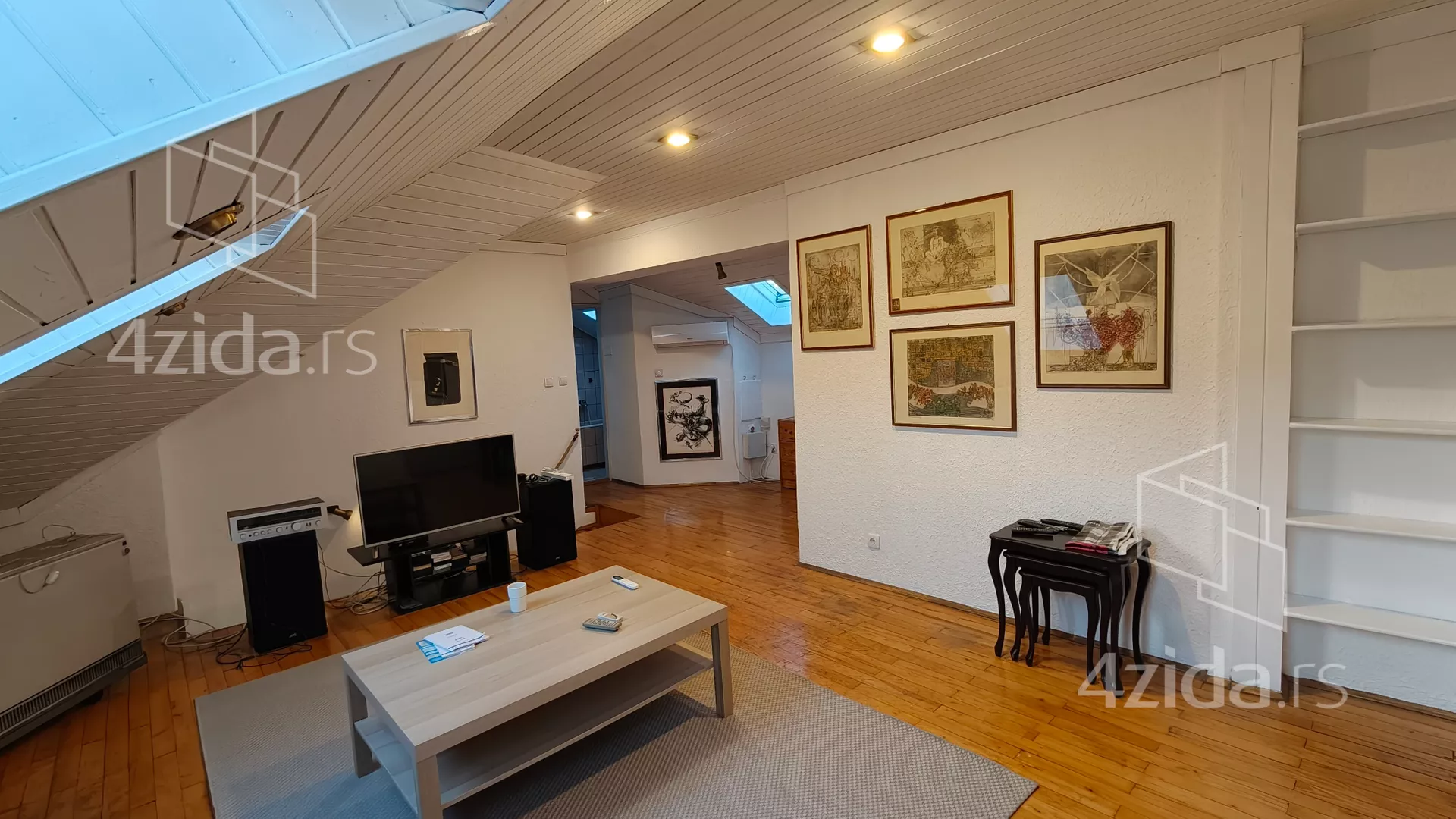 Četvoroiposoban stan | 4zida