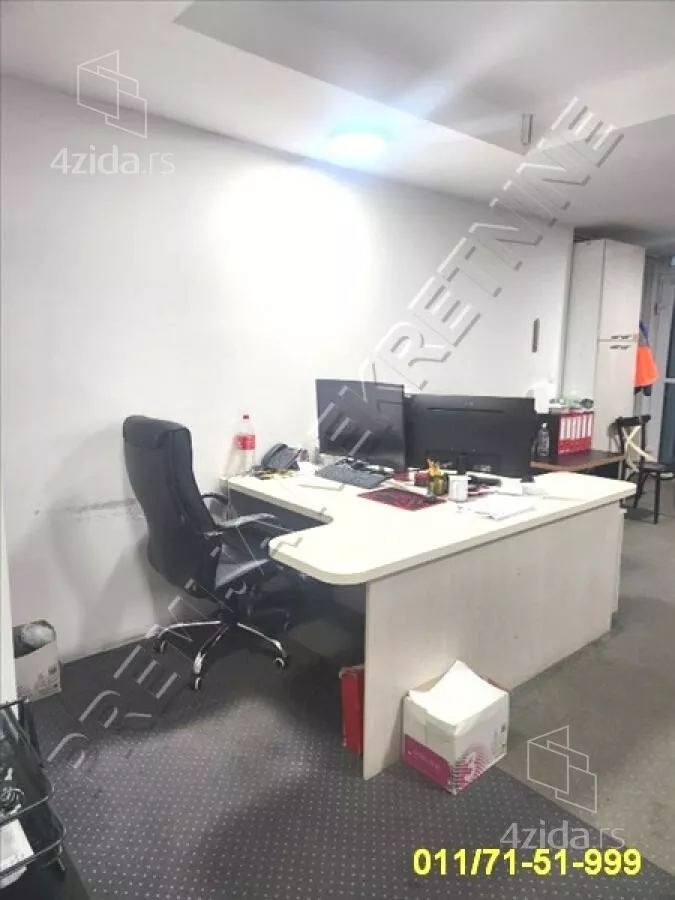Poslovni prostor | 4zida