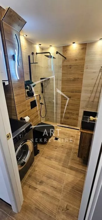 Strugarska | 4zida.rs