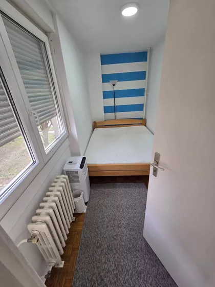 Ustanička 206 | 4zida.rs