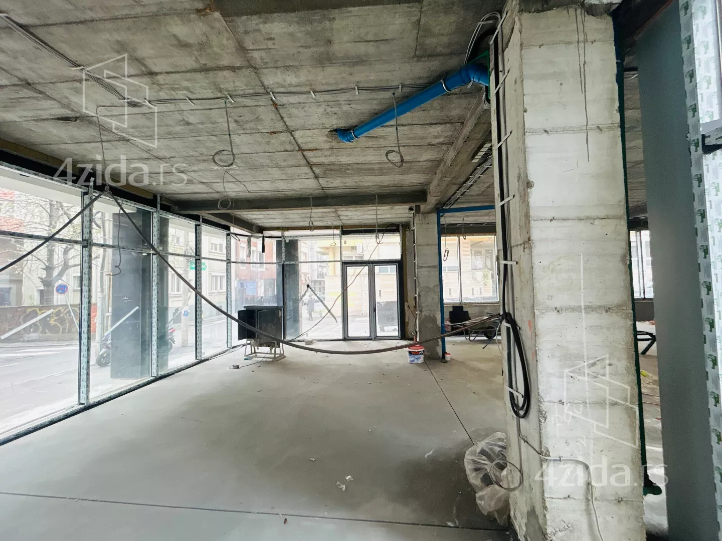 Poslovni prostor | 4zida