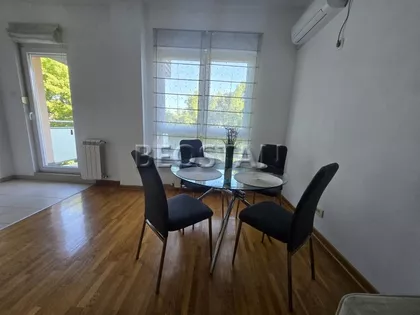 Egipatska | 4zida.rs