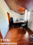 Lokal | 4zida