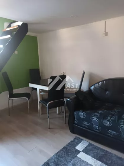 Janka Čmelika | 4zida.rs