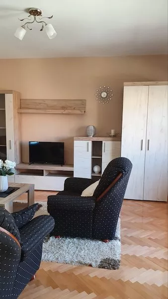 Kertvaroš | 4zida.rs