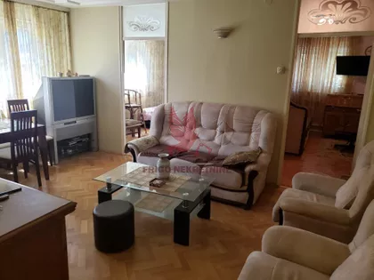 Učiteljsko Naselje | 4zida.rs