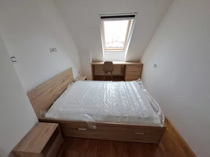 Jirečekova 7a | 4zida.rs