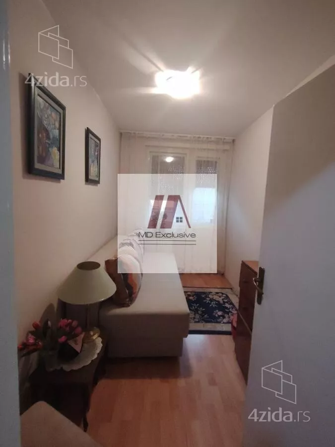 Petosoban stan | 4zida