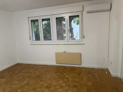 Jovana Isailovića | 4zida.rs