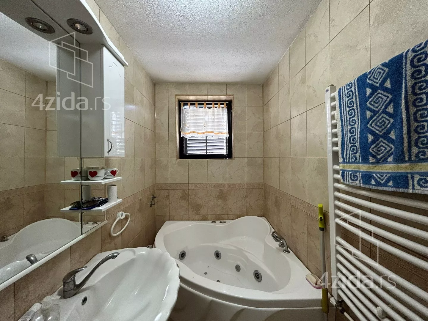 3-etažna kuća | 4zida