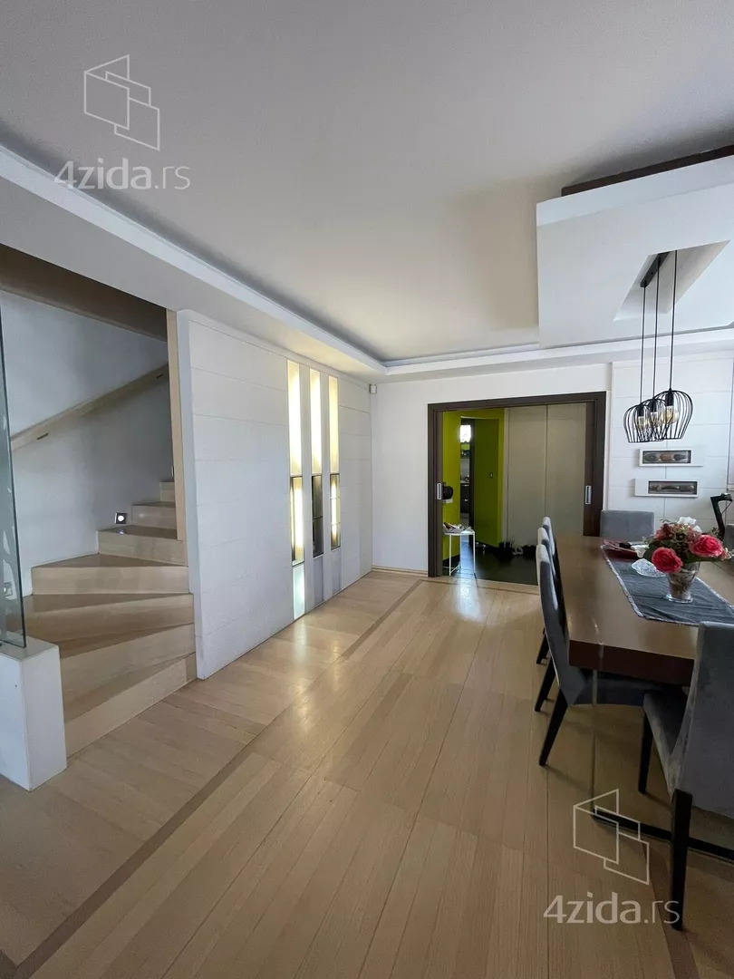 3-etažna kuća | 4zida