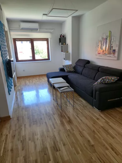 Novice Žigića Bože 34 | 4zida.rs