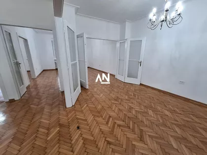 Trg Nikole Pašića | 4zida.rs