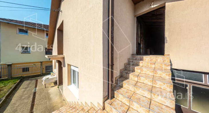 2-etažna kuća | 4zida