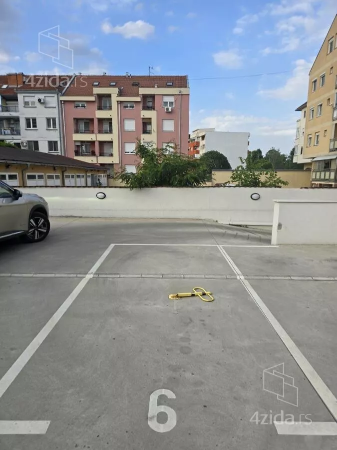 Parking | 4zida