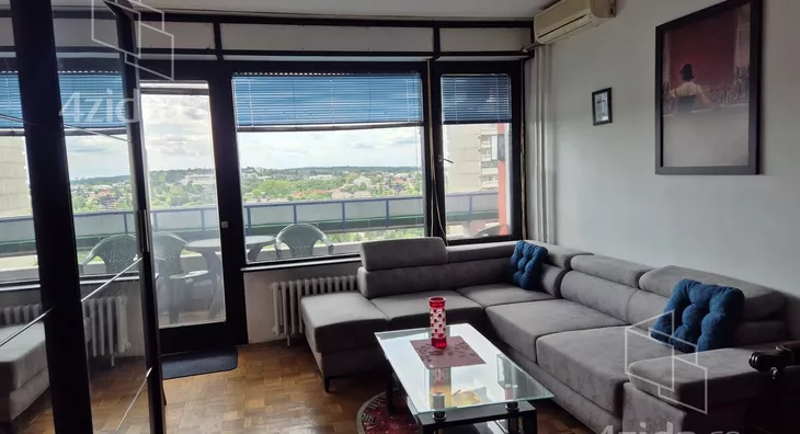 Četvoroiposoban stan | 4zida