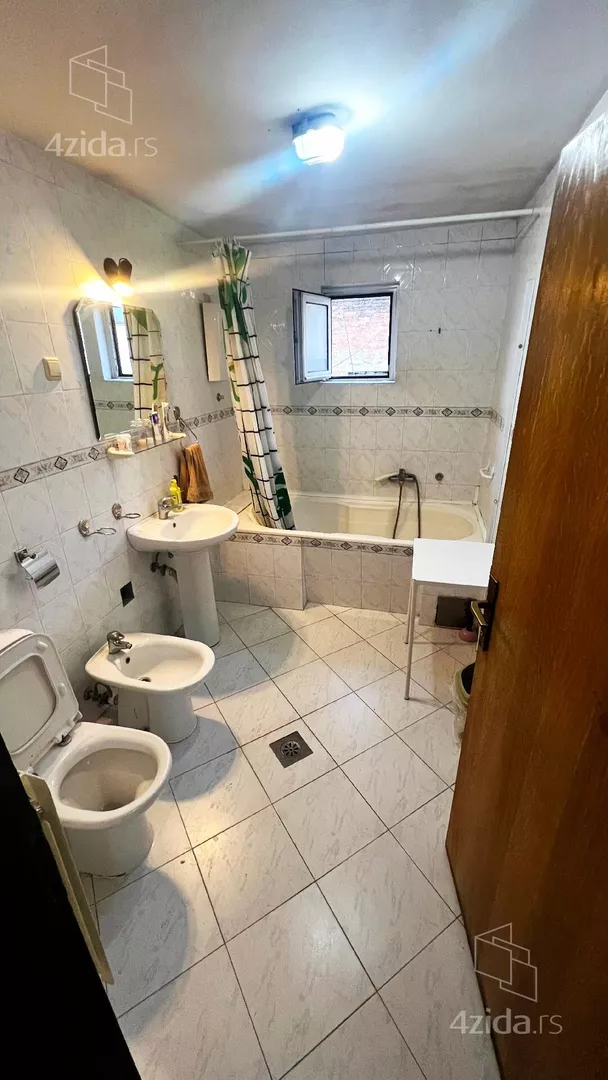 Osmosoban stan | 4zida