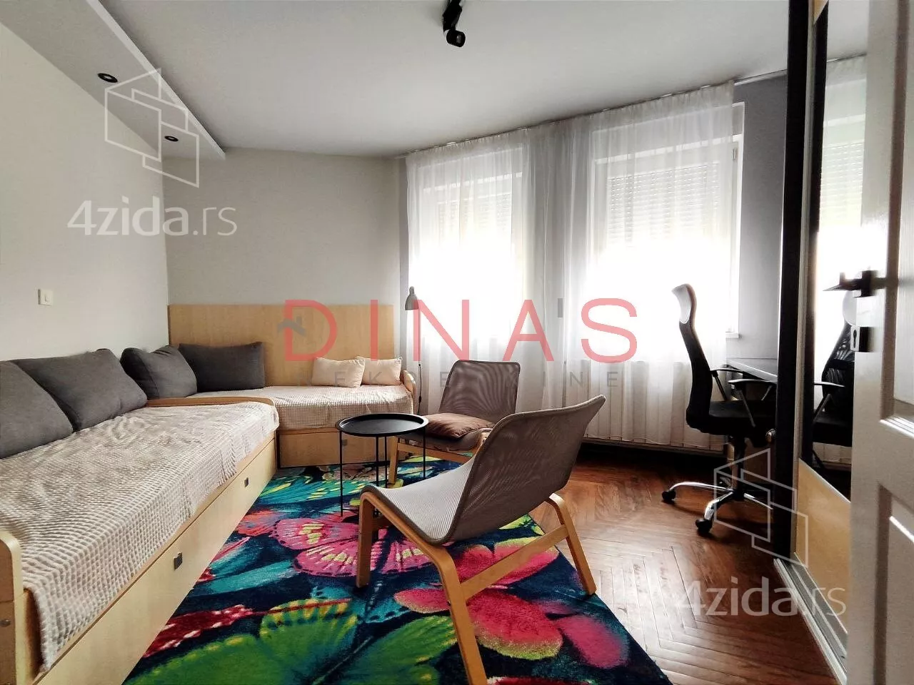 Troiposoban stan | 4zida