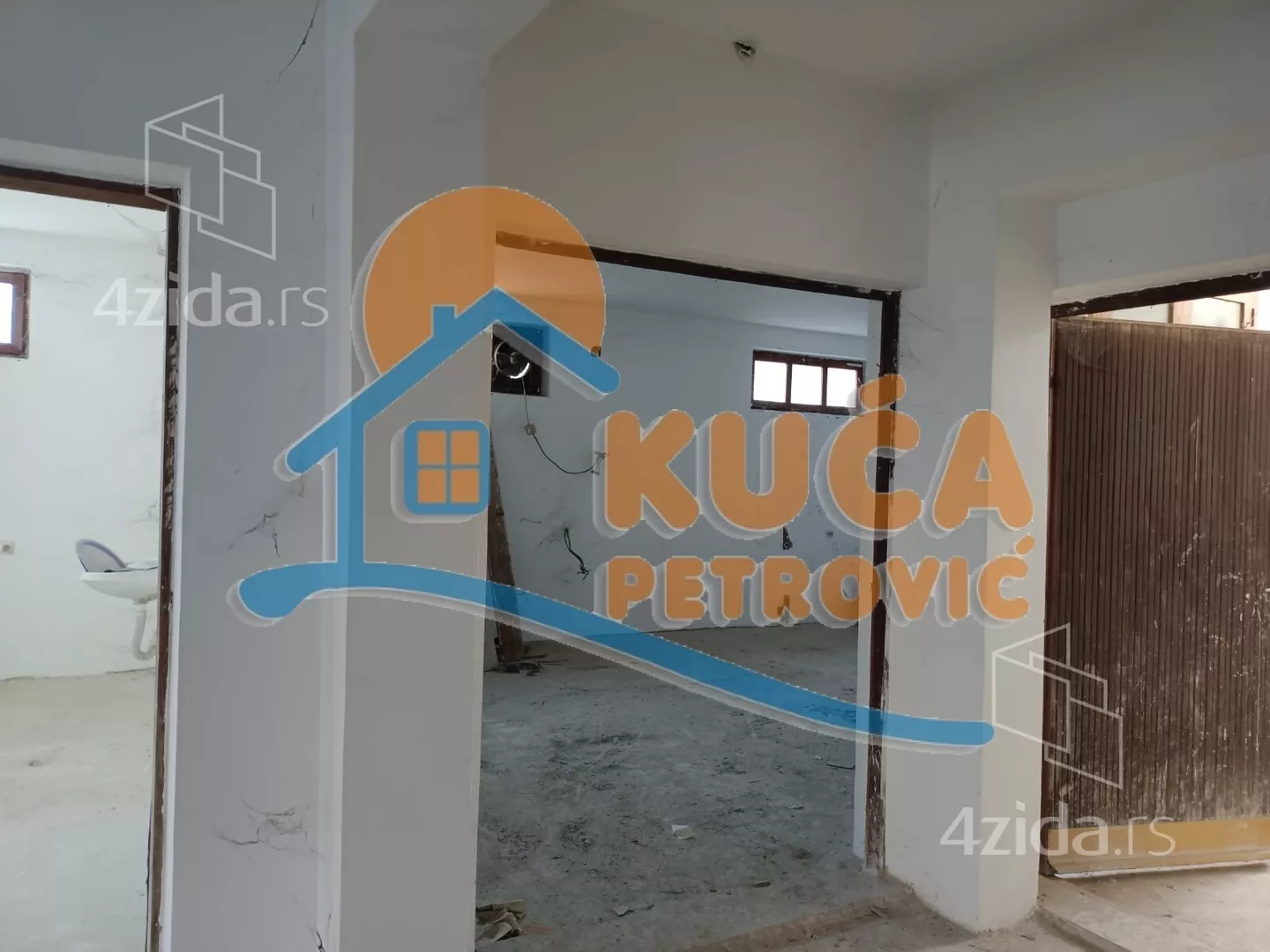 Lokal | 4zida