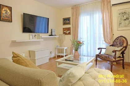 Gospodara Vučića | 4zida.rs