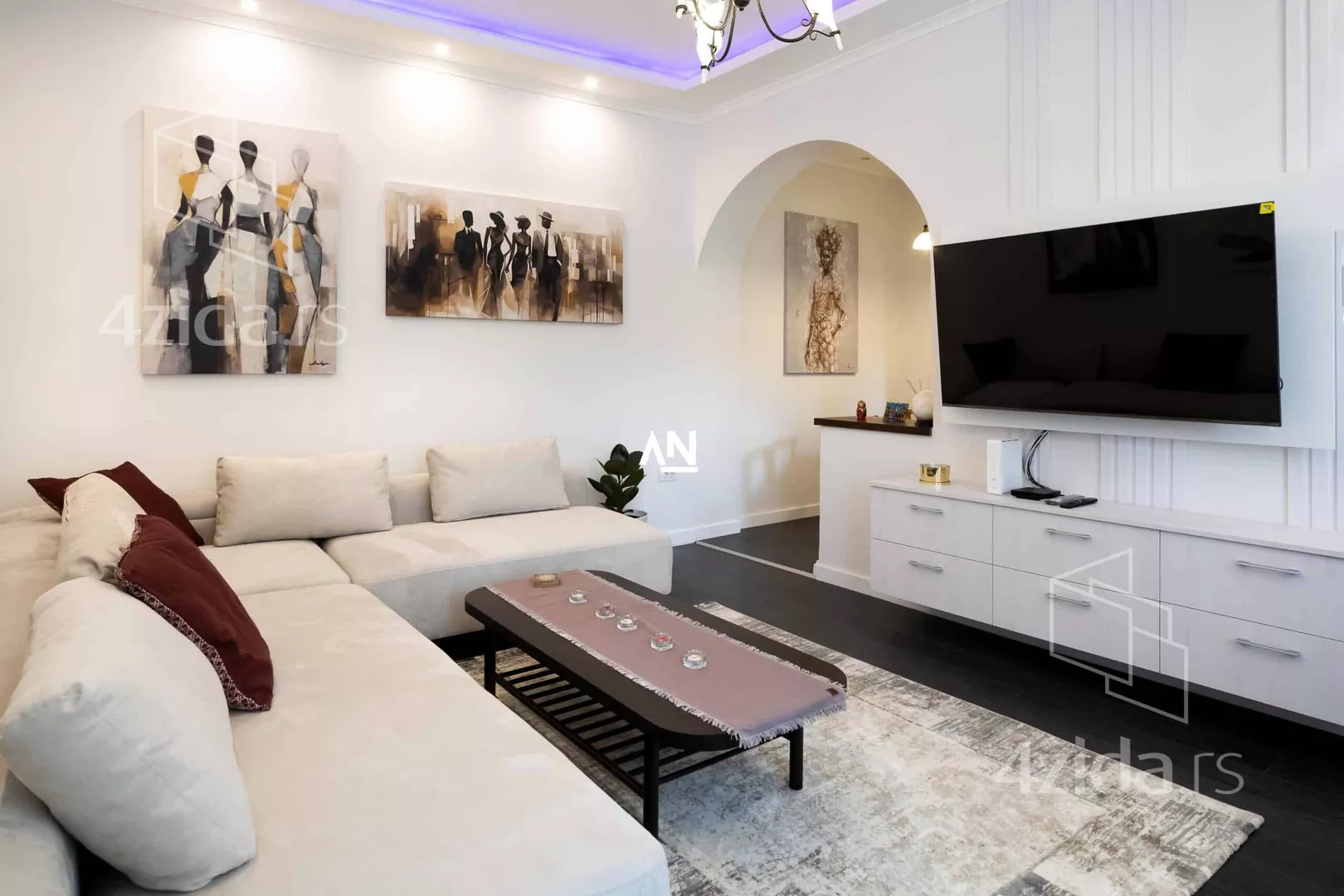 Trosoban stan | 4zida