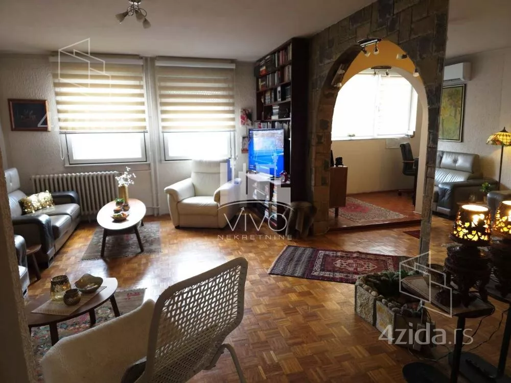 Dvoiposoban stan | 4zida