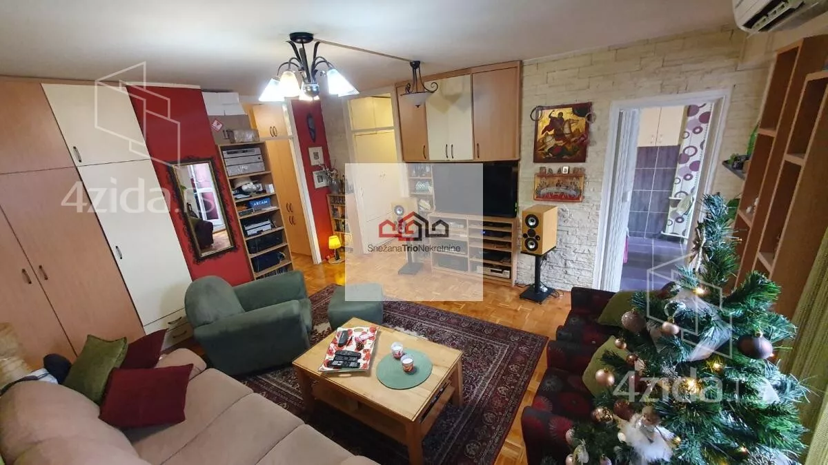 Troiposoban stan | 4zida