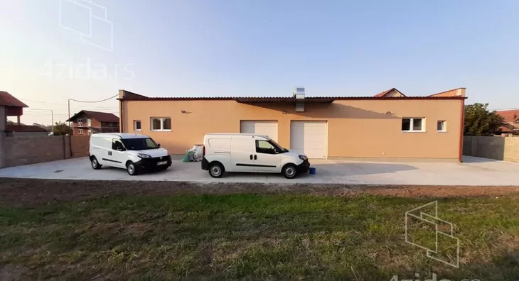 Poslovni prostor | 4zida